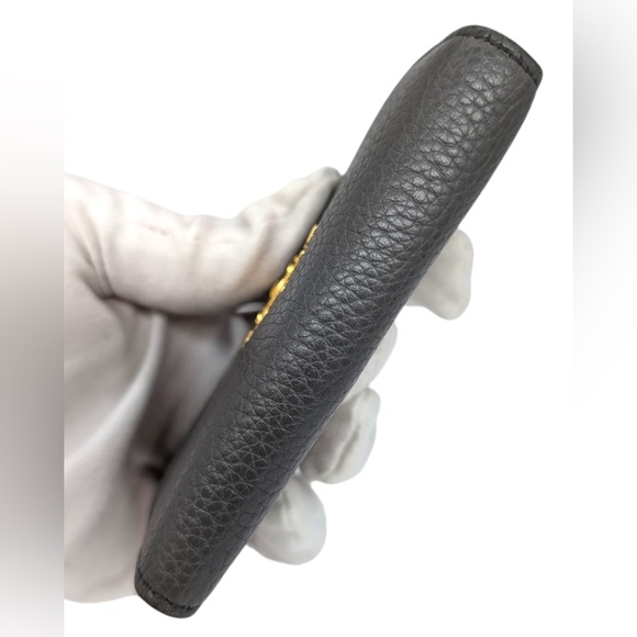 Prada Leather Six Key Holder - Picture 5 of 10